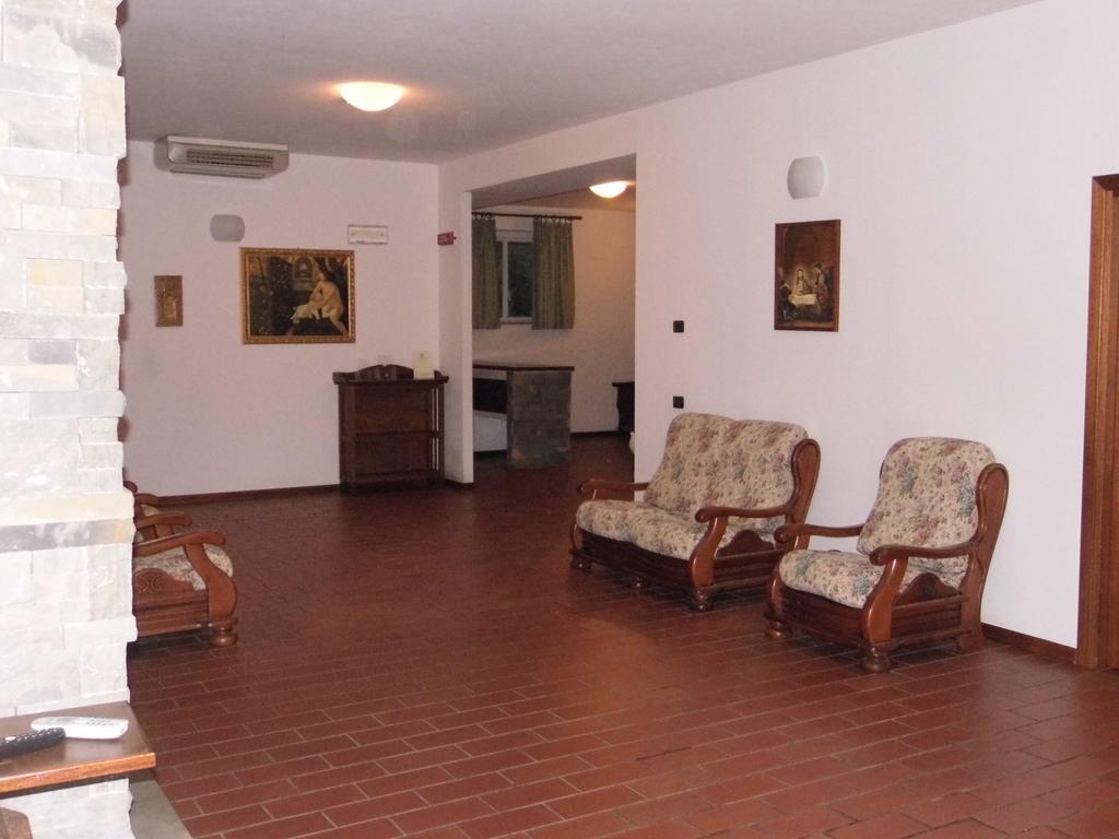 טורג'אנו Hotel Valleumbra מראה חיצוני תמונה